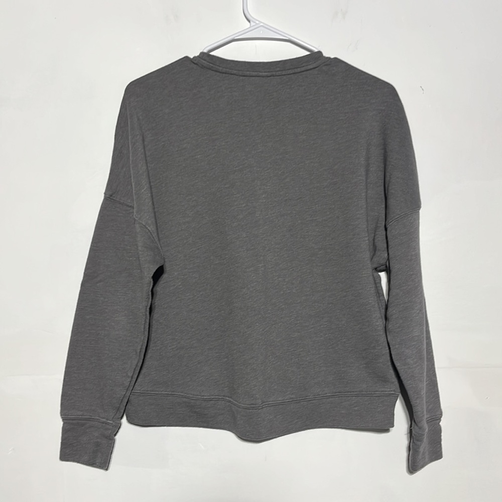 Fabletics Dark Grey Cute Af Camo Detail Crewneck Pullover Sweatshirt Size Small - Picture 7 of 7